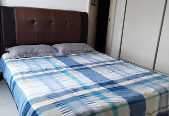 Raffles Suites 2 bedrooms Cosy Homestay has Balcony rooms