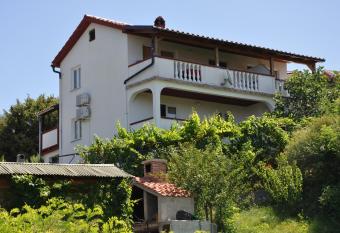 Apartments ARABELA has Balcony rooms