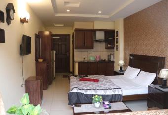Cozy Studio Apartment In Bahria town has Balcony rooms