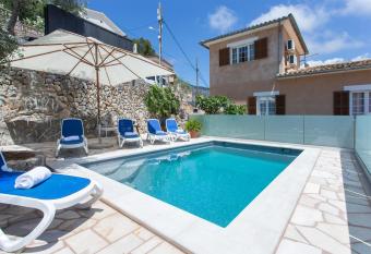 Casa Paqui has Balcony rooms