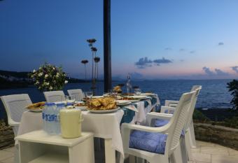 Urga Butik Otel & Restaurant has Balcony rooms