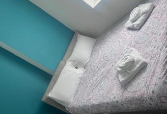 Mapperley House - UNDER NEW MANAGEMENT PROMOTIONAL RATES AVAILABLE allows 18 year olds to book a room