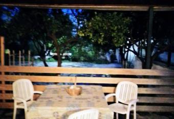 Volos Traditional beach House 2 has Smoking/Balcony rooms