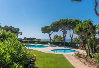 Hauzify I Apartament Orqu  dies has Balcony rooms