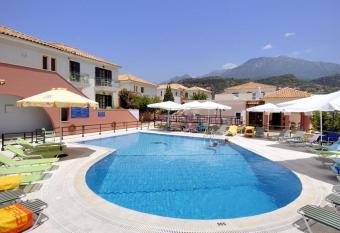 Georges Estates Hotel allows 18 year olds to book a room