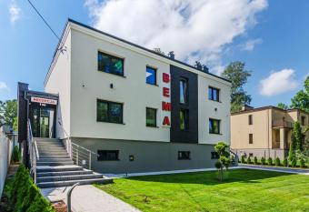 Bema Rooms has Balcony rooms