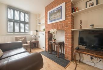 Honeysuckle terrace has Balcony rooms