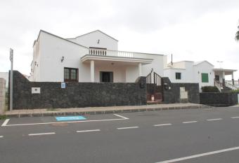 El sue  o - Le r  ve has Balcony rooms