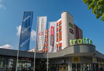 Hotel Sursee allows 18 year olds to book a room