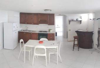 Appartamento casa vacanza allows 18 year olds to book a room