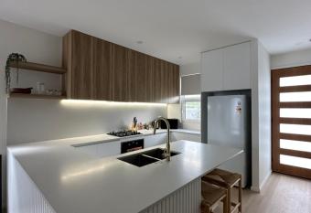 12 Stern Way New Gisborne has Balcony rooms