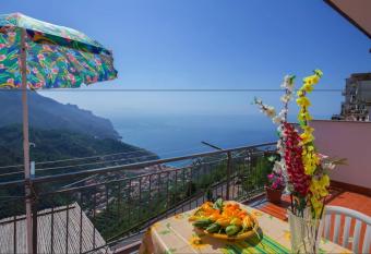 Casa Concetta has Balcony rooms
