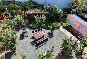 Casa Cinderella allows 18 year olds to book a room