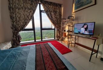 MyCozySOHO with Excellent Swimming Pool View has Balcony rooms