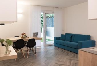 Terrazze dei Tigli has Balcony rooms