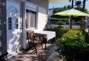 Konstantinos-Elli Rooms has Balcony rooms