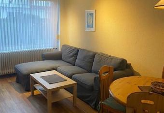 Feriengarten Dahme W 20 allows 18 year olds to book a room