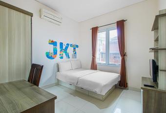 Anggrek Residence has Balcony rooms
