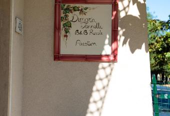 Dimora Iannelli - B&B Rurale Paestum has Balcony rooms