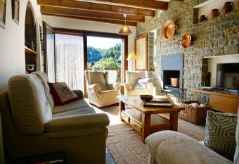 CAN REXACH has Balcony rooms