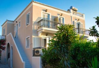 Argonaftis Spetses has Balcony rooms