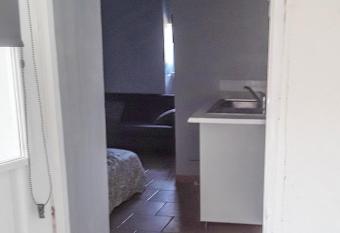 Studio entre C  vennes et Camargue allows 18 year olds to book a room