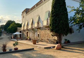 Ecoturisme Mas Ribas has Balcony rooms