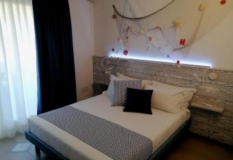 Gi & Ro al mare has Balcony rooms