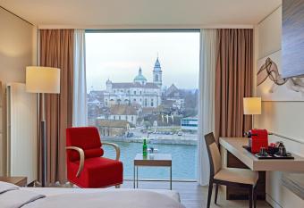H4 Hotel Solothurn allows 18 year olds to book a room