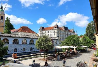 Petkov  ek Rooms and Apartments has Balcony rooms