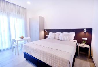 Sunset Home Sorrento has Balcony rooms