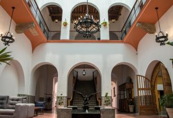 Hotel Real de Castilla allows 18 year olds to book a room