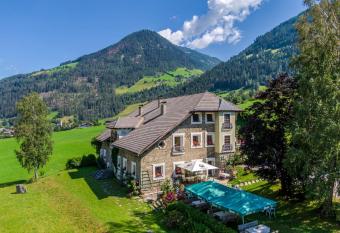 Putzenhof Appartements has Balcony rooms
