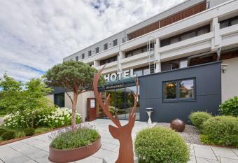 Hotel Sch  nbuch has Balcony rooms