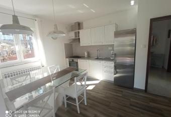 Apartman Kinkela has Balcony rooms