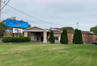 Studio 6 Rockford, IL allows 18 year olds to book a room