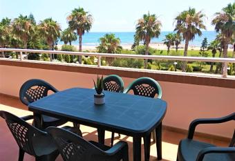 ACV - Vistamar III-1   l  nea planta 2 Frontal allows 18 year olds to book a room