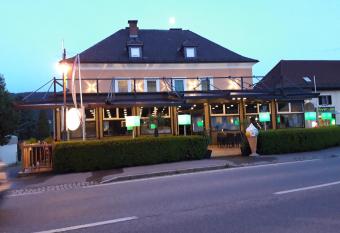 Santa Lucia Apartments has Balcony rooms