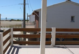 Au Macareux has Balcony rooms