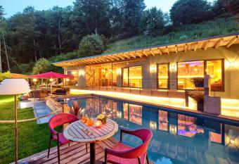 Hotel Erasmus - Mein Genuss- und Wellnesshotel has Balcony rooms