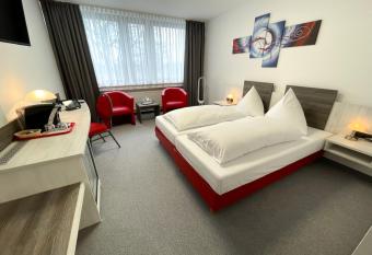 Brenner Hotel allows 18 year olds to book a room
