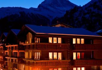 Hotel Astoria has Balcony rooms