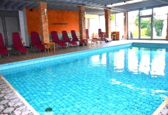 Ringhotel Alpenhof - Patchworkhotel allows 18 year olds to book a room