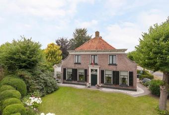 De Lindehoeve Appartement de Deel has Balcony rooms