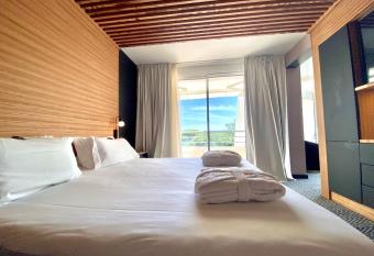 GOLF HOTEL has Balcony rooms