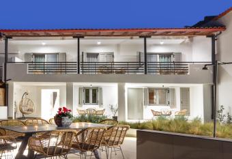 Araliki allows 18 year olds to book a room