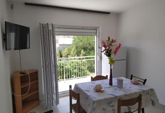 Apartment Dragan Pag has Balcony rooms