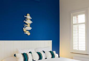 De Kaai has Balcony rooms