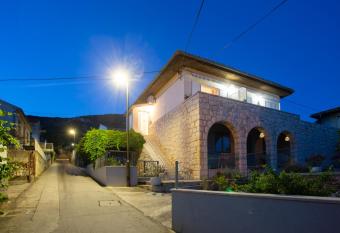 Anika Apartment Komi  a has Balcony rooms