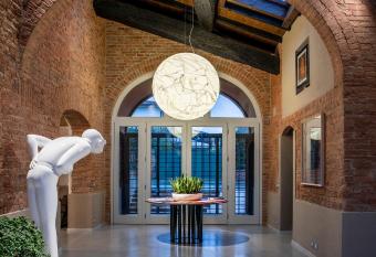 Il Mulino Relais Piacenza has Balcony rooms